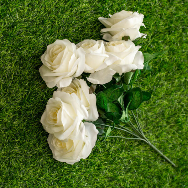 ARO101L Roses Off White