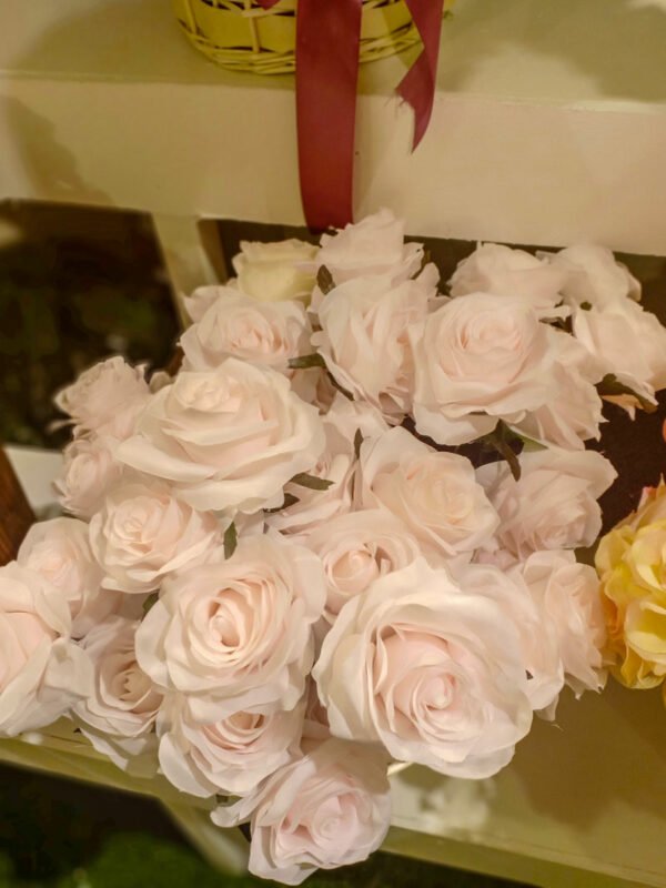 ARO303L Roses Soft Pink - Image 2