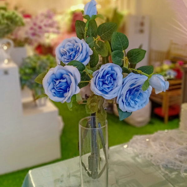 APR908L Prickly Roses Baby Blue