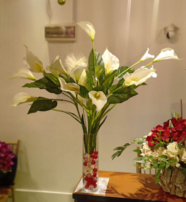 GBL001 New Calla Lily Spray