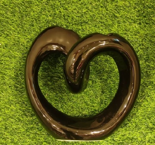VAS01 Swan Black Vase
